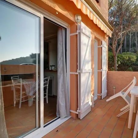 Apartmán T2 Vue Avec Balcon, Climatise, Piscine *